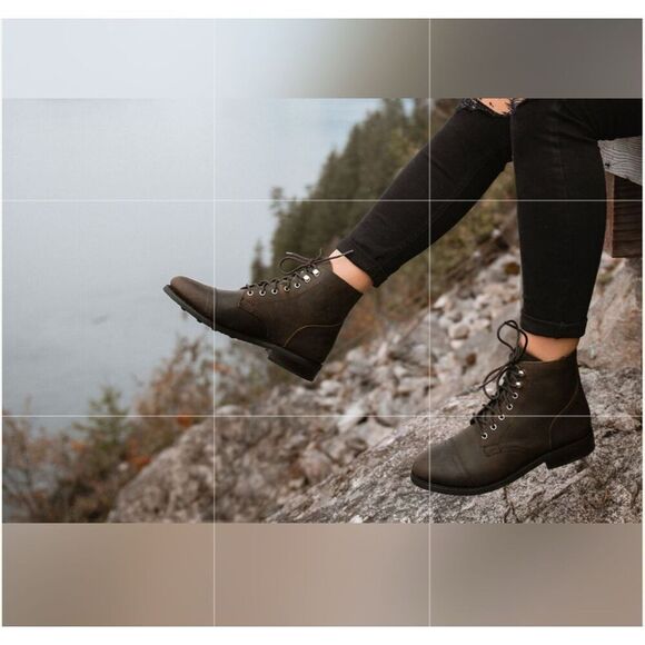 Thursday Boot Co. Women’s Captain Boots GoodYear Welt Lace-Up Cap Toe Size 6.5 - Picture 13 of 16